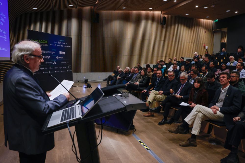 Jaime San Martín, Premio Nacional de Ciencias Exactas 2023, destacó que "para Chile y para nuestra Universidad, para nuestra Facultad, para nuestro supercomputador, para nuestro Centro de Modelamiento Matemático, la relación con Mateo y el BSC ha sido fundamental".